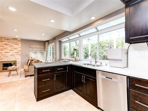 2043  Winterwood  , Fullerton, CA