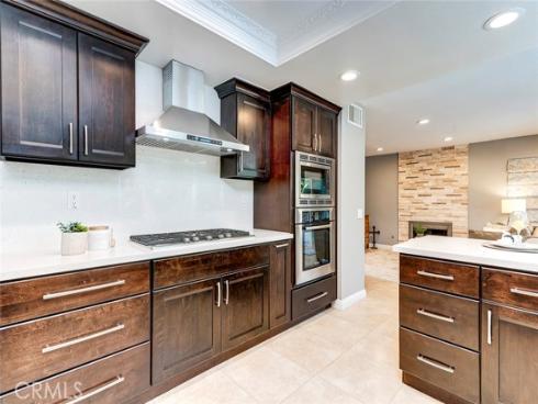 2043  Winterwood  , Fullerton, CA