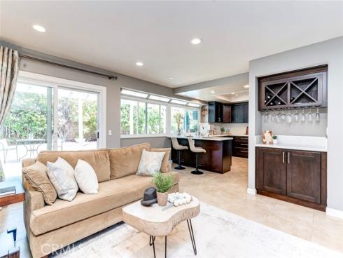 2043  Winterwood  , Fullerton, CA