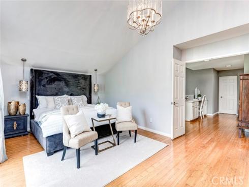 2043  Winterwood  , Fullerton, CA