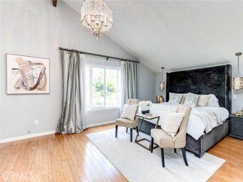 2043  Winterwood  , Fullerton, CA