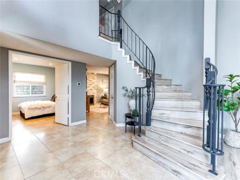 2043  Winterwood  , Fullerton, CA