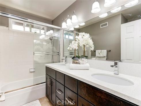 2043  Winterwood  , Fullerton, CA