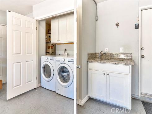 2043  Winterwood  , Fullerton, CA