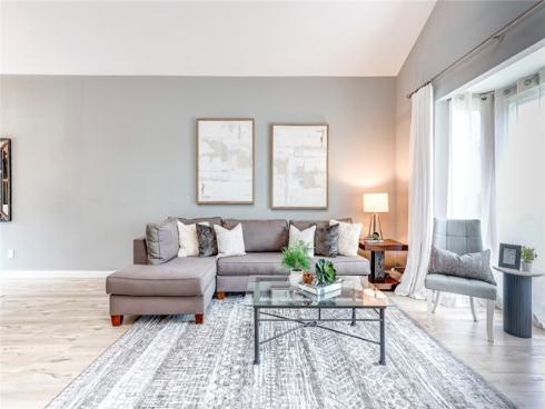 2043  Winterwood  , Fullerton, CA