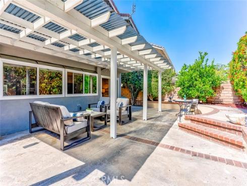 2043  Winterwood  , Fullerton, CA