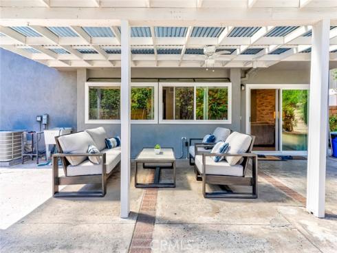 2043  Winterwood  , Fullerton, CA