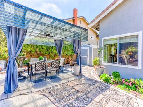 2043  Winterwood  , Fullerton, CA