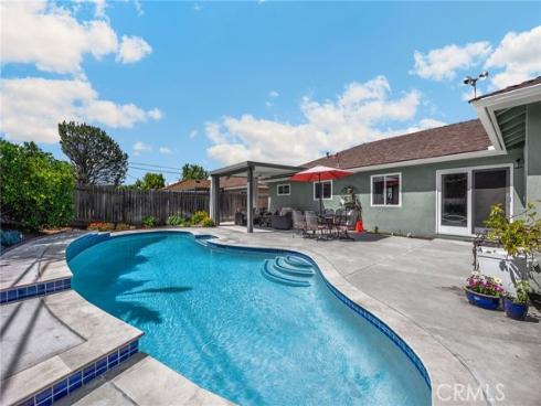 2940  Firethorne Ave  , Fullerton, CA