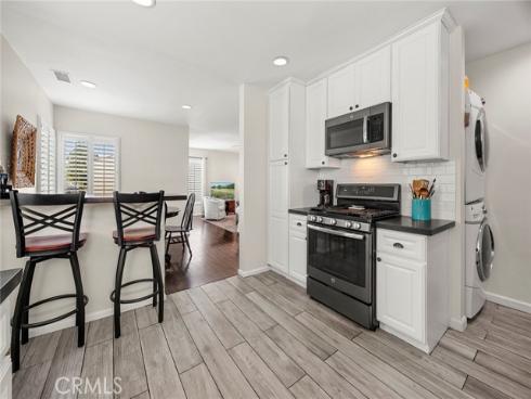 401 W Southgate Avenue, Fullerton, CA