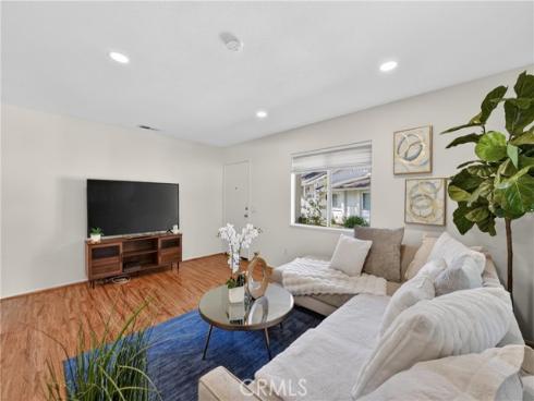 2374 Coventry , Fullerton, CA