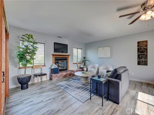 2101 W Ash , Fullerton, CA
