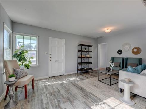 2101 W Ash , Fullerton, CA