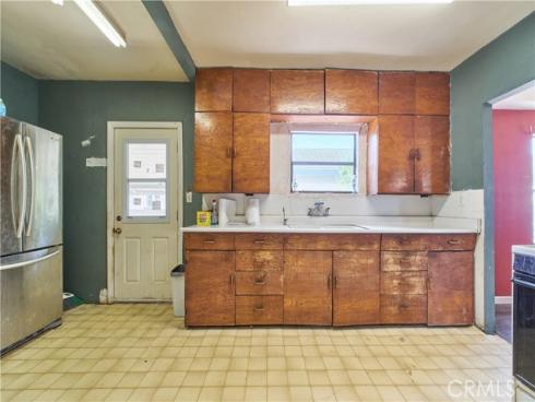 2620 W Olive Avenue, Fullerton, CA