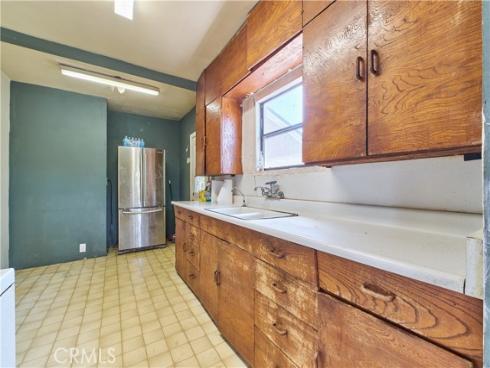 2620 W Olive Avenue, Fullerton, CA