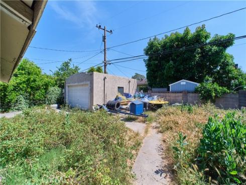 2620 W Olive Avenue, Fullerton, CA