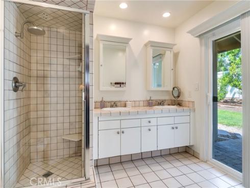 1049 El Mirador , Fullerton, CA