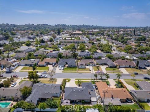 1049 El Mirador , Fullerton, CA