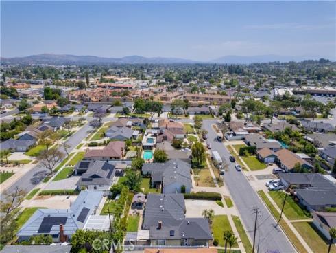 1049 El Mirador , Fullerton, CA