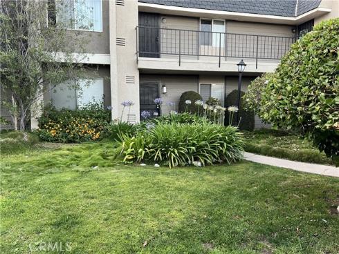 1135 Rosecrans