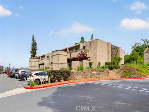 3054 Associated 26 , Fullerton, CA