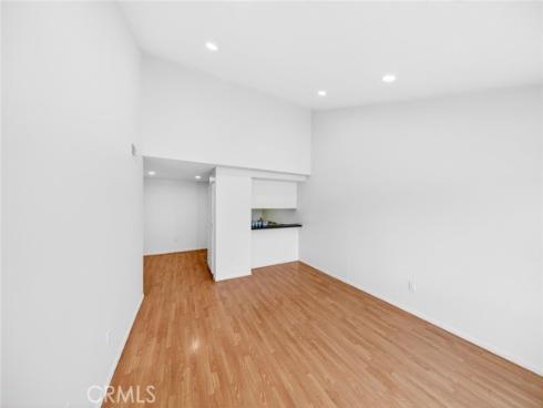 3054 Associated 26 , Fullerton, CA