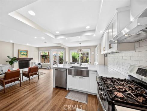 802 W Glenwood Circle, Fullerton, CA