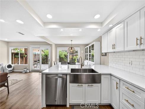802 W Glenwood Circle, Fullerton, CA