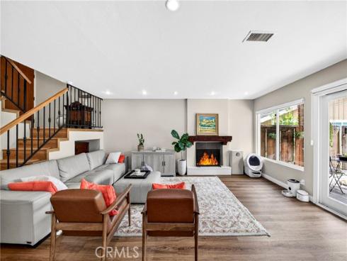 802 W Glenwood Circle, Fullerton, CA