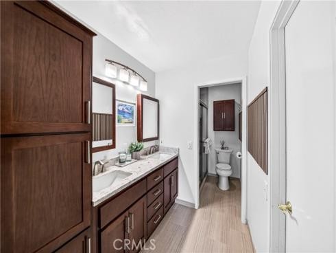 802 W Glenwood Circle, Fullerton, CA