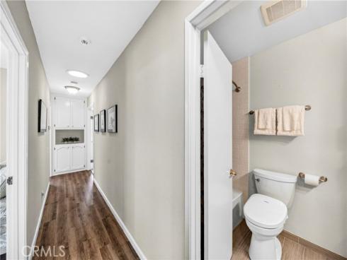 802 W Glenwood Circle, Fullerton, CA