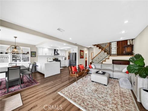 802 W Glenwood Circle, Fullerton, CA