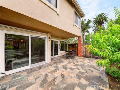802 W Glenwood Circle, Fullerton, CA
