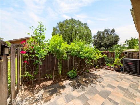 802 W Glenwood Circle, Fullerton, CA