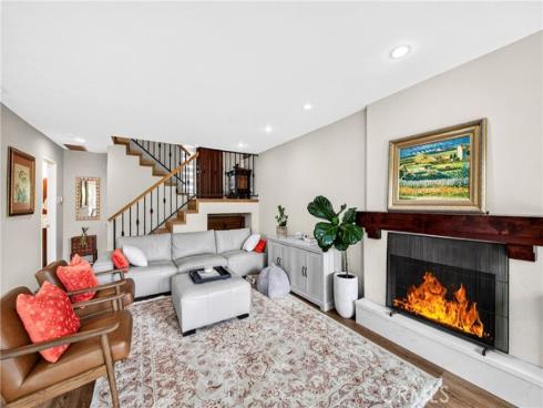 802 W Glenwood Circle, Fullerton, CA