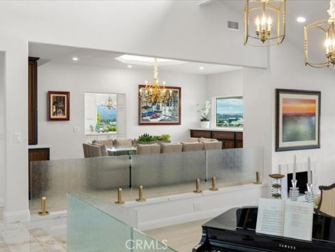 2010 Pioneer Ave. , Fullerton, CA