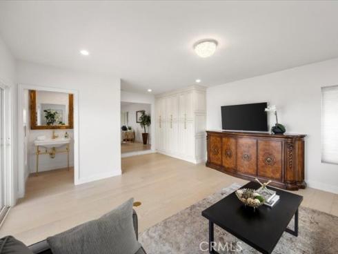 2010 Pioneer Ave. , Fullerton, CA