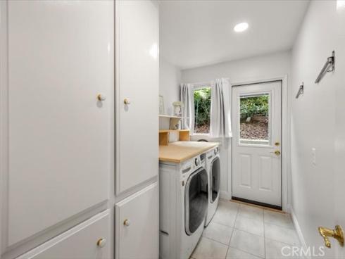 2010 Pioneer Ave. , Fullerton, CA