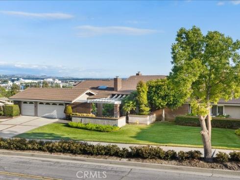2010 Pioneer Ave. , Fullerton, CA