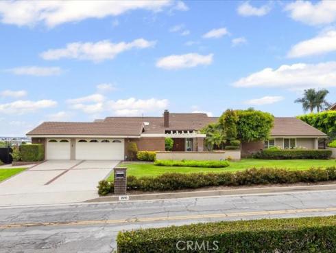 2010 Pioneer Ave. , Fullerton, CA