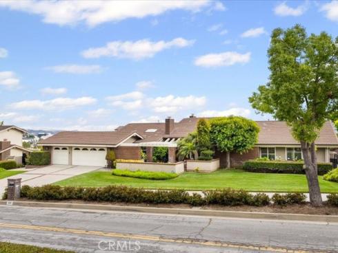 2010 Pioneer Ave. , Fullerton, CA