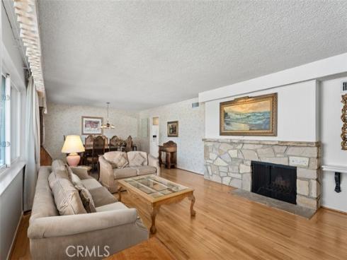 807 Dorothy Lane, Fullerton, CA