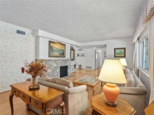 807 Dorothy Lane, Fullerton, CA