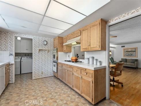 807 Dorothy Lane, Fullerton, CA