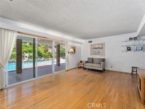 807 Dorothy Lane, Fullerton, CA