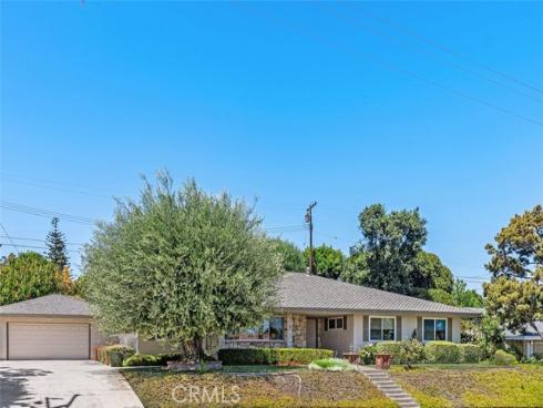 807 Dorothy Lane, Fullerton, CA