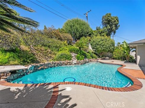 807 Dorothy Lane, Fullerton, CA