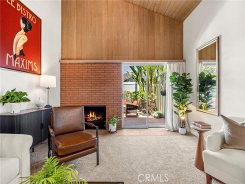 1601  Avolencia  , Fullerton, CA