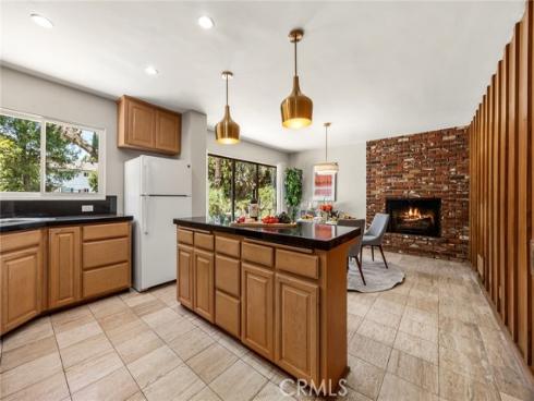 1601  Avolencia  , Fullerton, CA