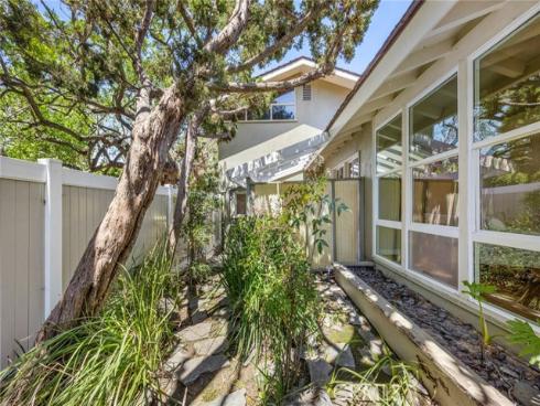 1601  Avolencia  , Fullerton, CA
